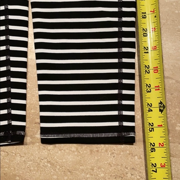 Athleta Striped Capris XS - Picture 9 of 10